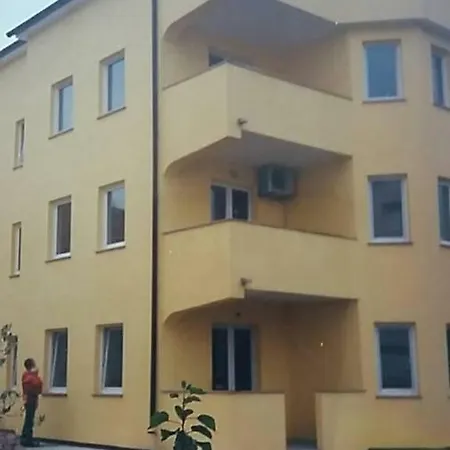 Apartment Nada *